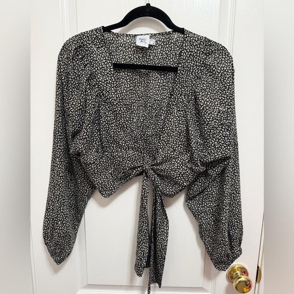 Princess Polly Black & White Tie-Front Crop Top